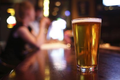 A Bizarre Wisconsin Drinking Rule You’ve Probably Never Heard Of