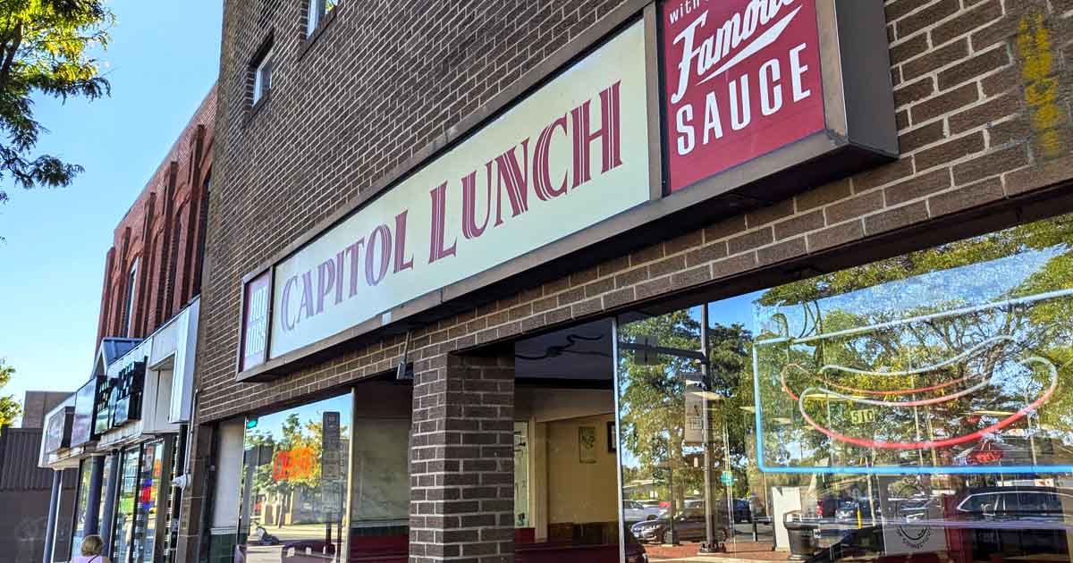 People Drive From All Over Connecticut Just To Eat At This Hole-In-The-Wall Hot Dog Joint