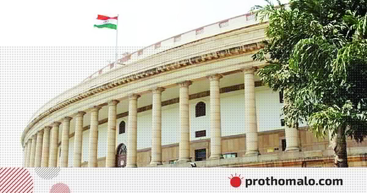 শেখ হাসিনাকে প্রত্যর্পণে ঢাকার অনুরোধ খতিয়ে দেখছে দিল্লি