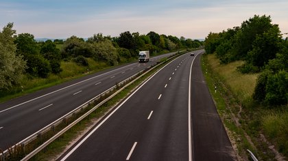Megbénulhat a forgalom az egyik autópálya-szakaszon: mutatjuk, mikor és hol alakulhat ki káosz