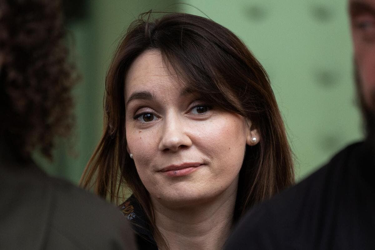 « Une menace particulièrement grave et actuelle pour l’ordre public » : la chroniqueuse prorusse Xenia Fedorova visée par un arrêté d’expulsion en France