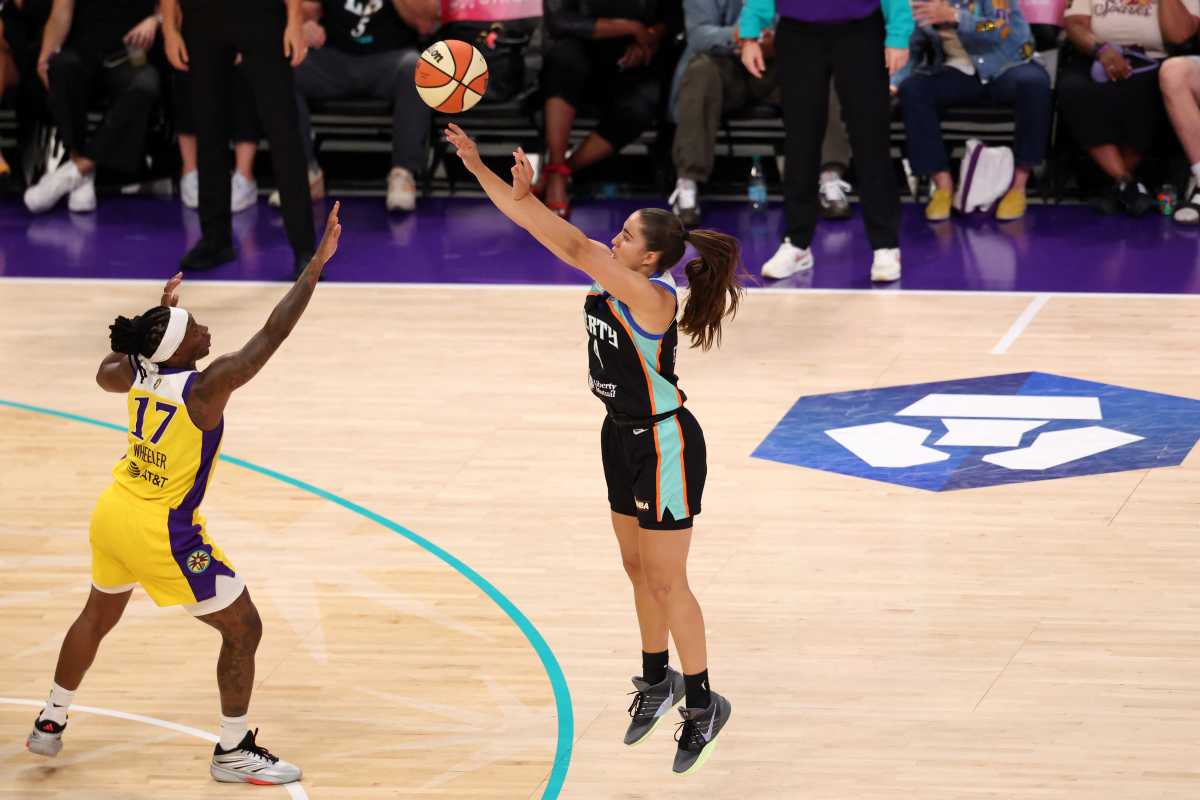 Liberty releases Betnijah Laney-Hamilton, signs Marine Fauthoux