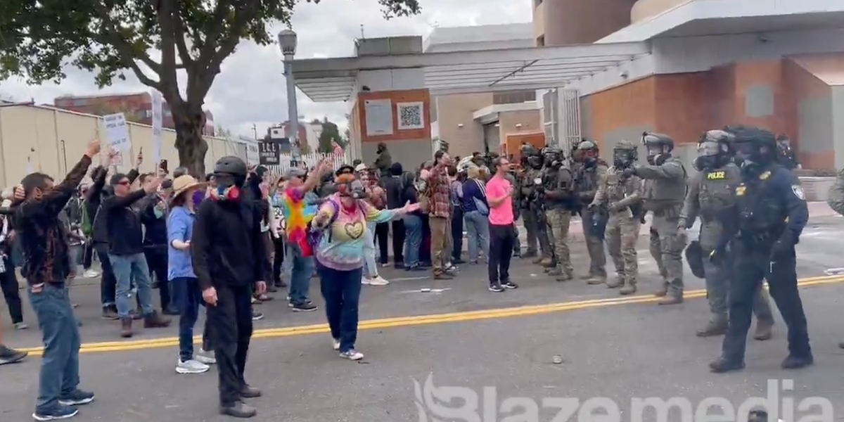 VIDEO: Federal agents clash with mob of Antifa-fueled, anti-ICE protesters in Portland