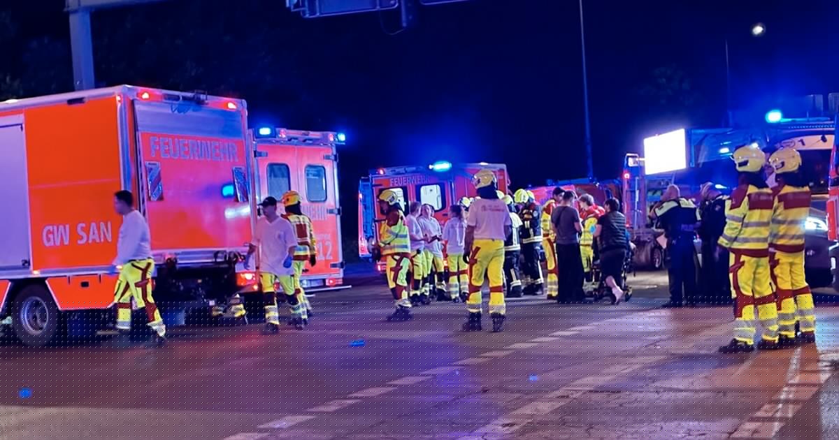 Crash Into Me, Berlin style [News]