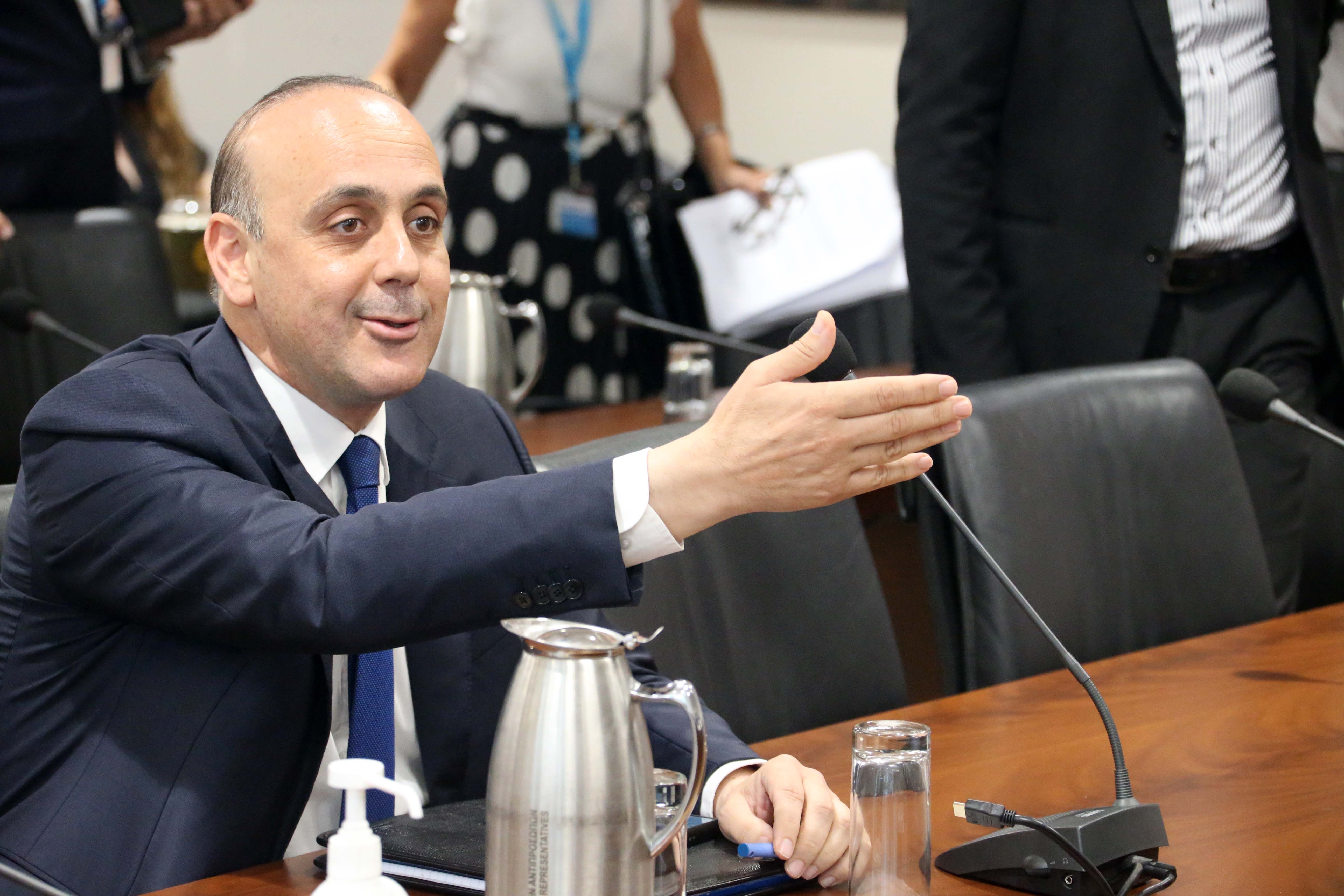 Interior ministry weighs suspending Phedonos as police probe abuse claims
