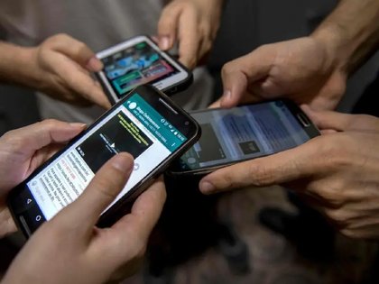 Economic Survey Flags Youth Digital Addiction; Will India Introduce Age Norms For Social Media?