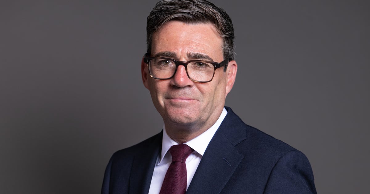 New UK PM removes VAT from electricity bills, appoints new energy secretary