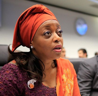 Ex-ministra da Nigéria é acusada de gastar milhões em itens de luxo bancado por empresários; entenda