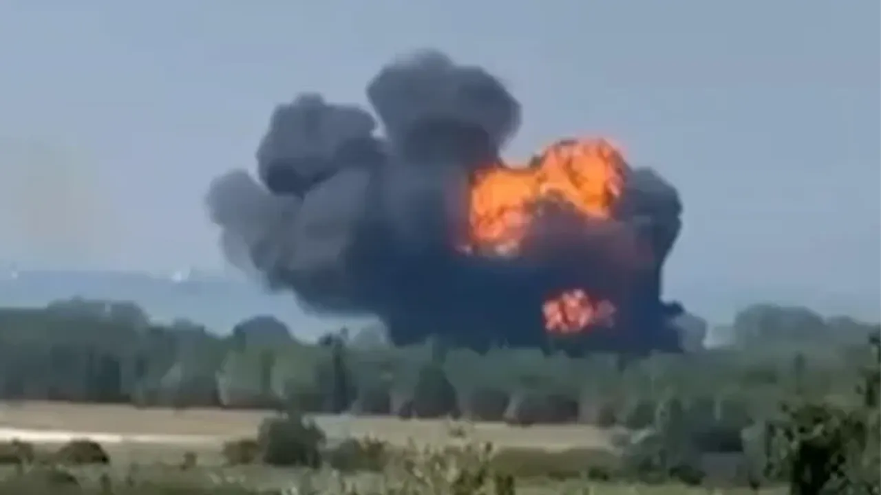 Yalova'da F-16 Düştü: Pilot Kurtuldu