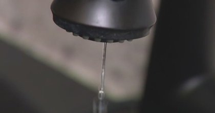 Crews respond to broken water pipes as temperatures begin to warm up