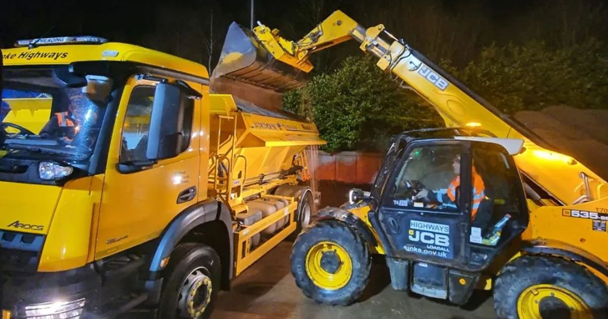 Council gritters out in Stoke-on-Trent tonight as temperatures drop to 0C