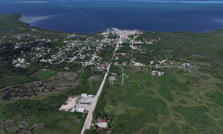 Busy stretch of highway used to reach Chiquilá and Holbox to be widened