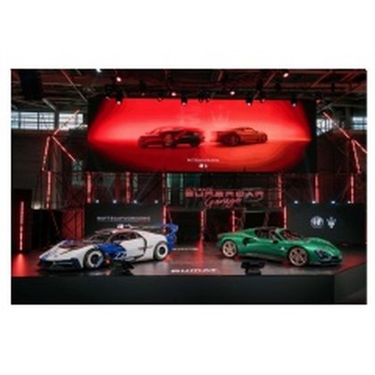 BOTTEGAFUORISERIE shines at Ultimate Supercar Garage with Alfa Romeo and Maserati