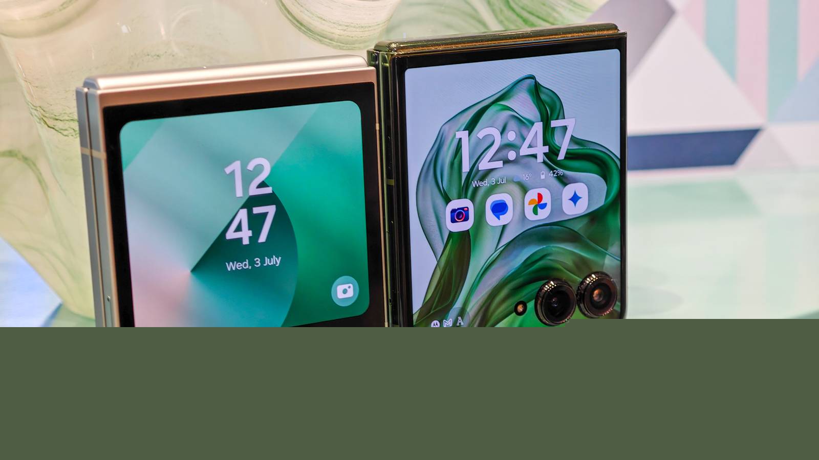 Which Motorola phones have wireless charging?