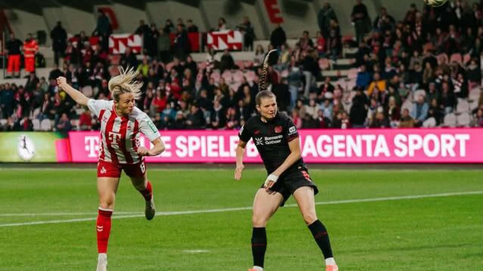 Sandra María skoraði í leik sem þurfti að fresta