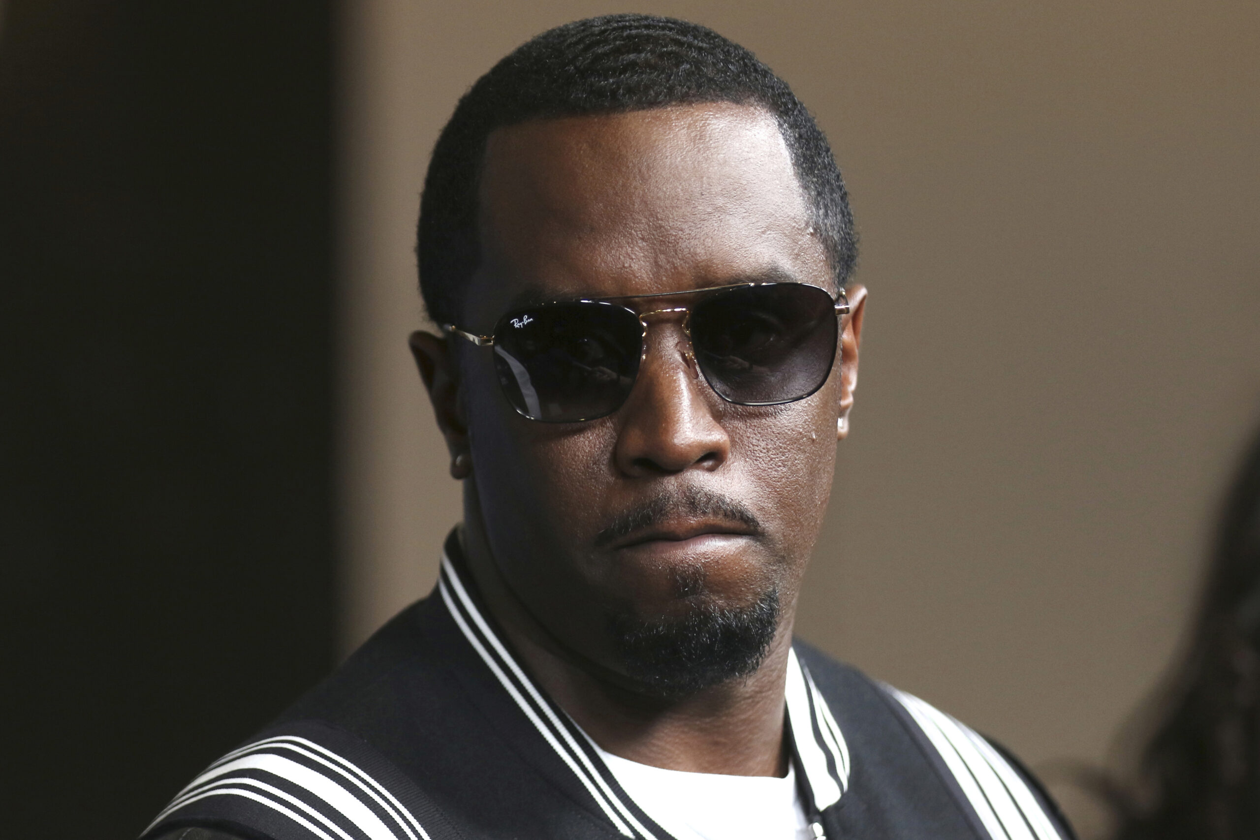 Sean ‘Diddy’ Combs condannato a 4 anni di carcere: alla lettura della sentenza il produttore e rapper ha reagito così