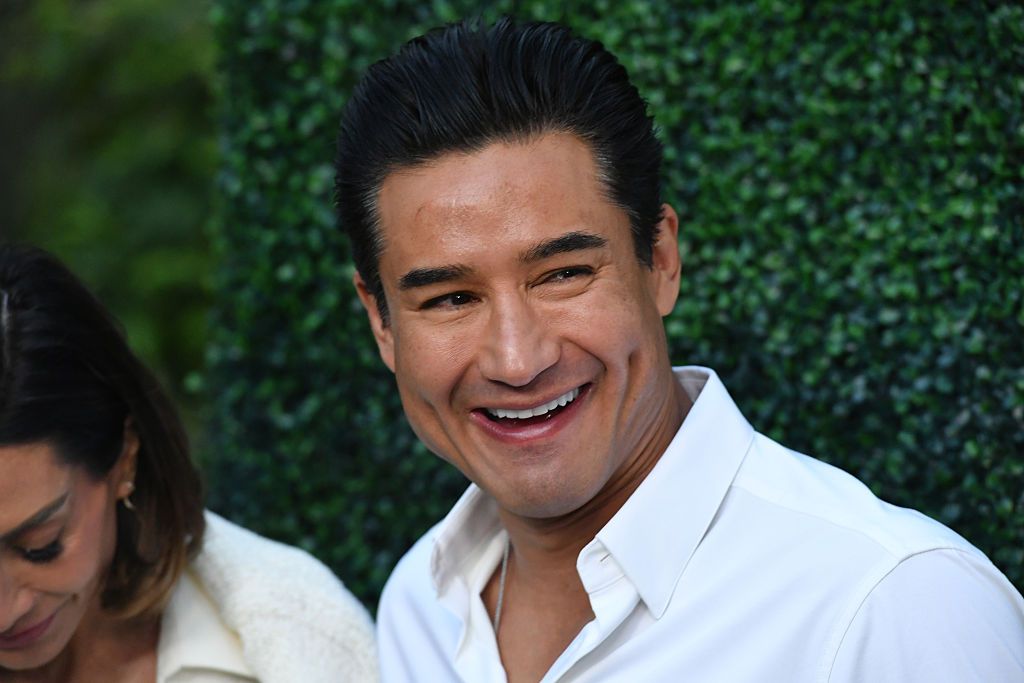 Mario Lopez Ripped For "Creepy" AI Video Of His Niece Eating Glizzies