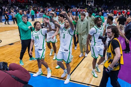 Watch Oregon Ducks men’s basketball face UCLA tonight for free