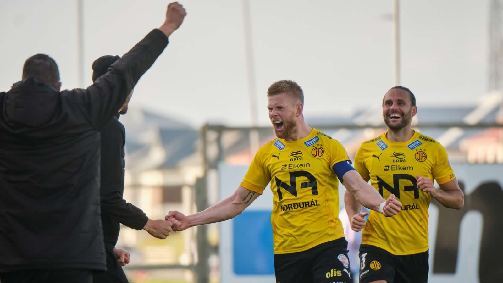 Upp­gjörið: ÍBV - ÍA 0-2 | Fjar­lægjast falls­væðið með enn einum sigrinum