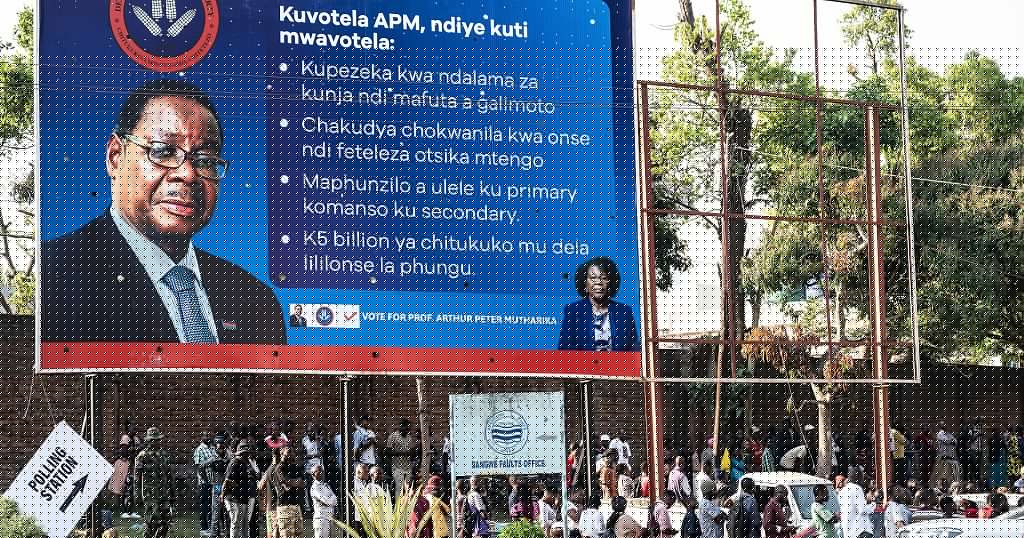 Malawi's former president, Peter Mutharika, takes an early lead against incumbent, Lazarus Chakwera
