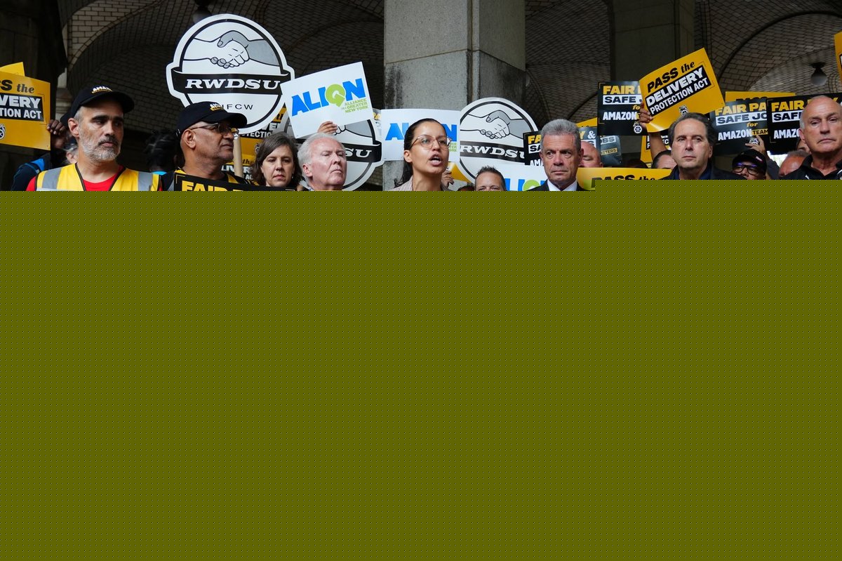 A Bill in New York City Would Increase Protections for Package Delivery Workers