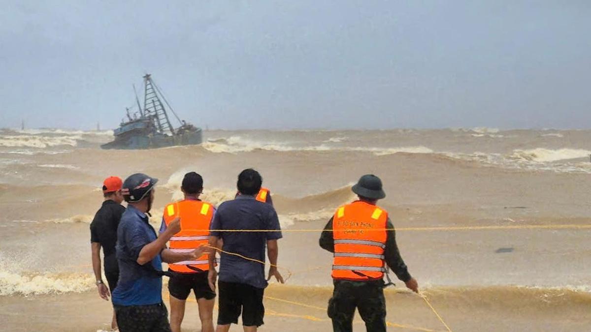 Vietnam evacuates as Typhoon Bualoi makes landfall