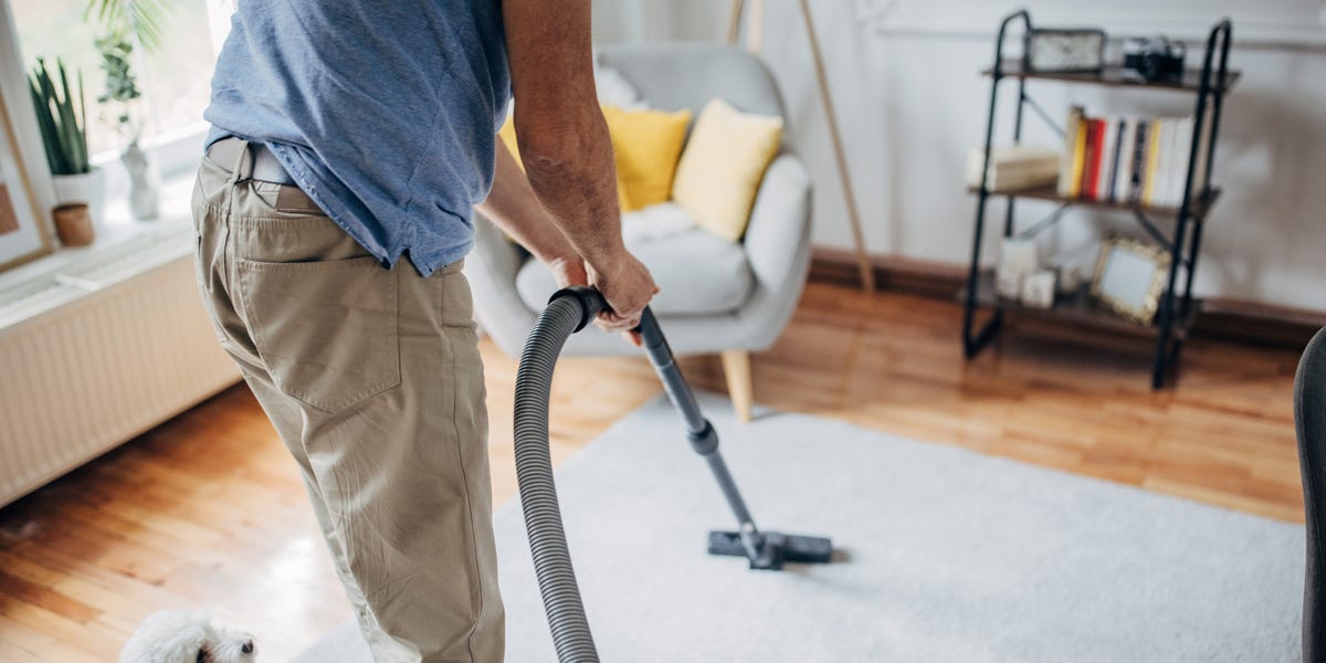 How to Deep Clean a Rug at Home