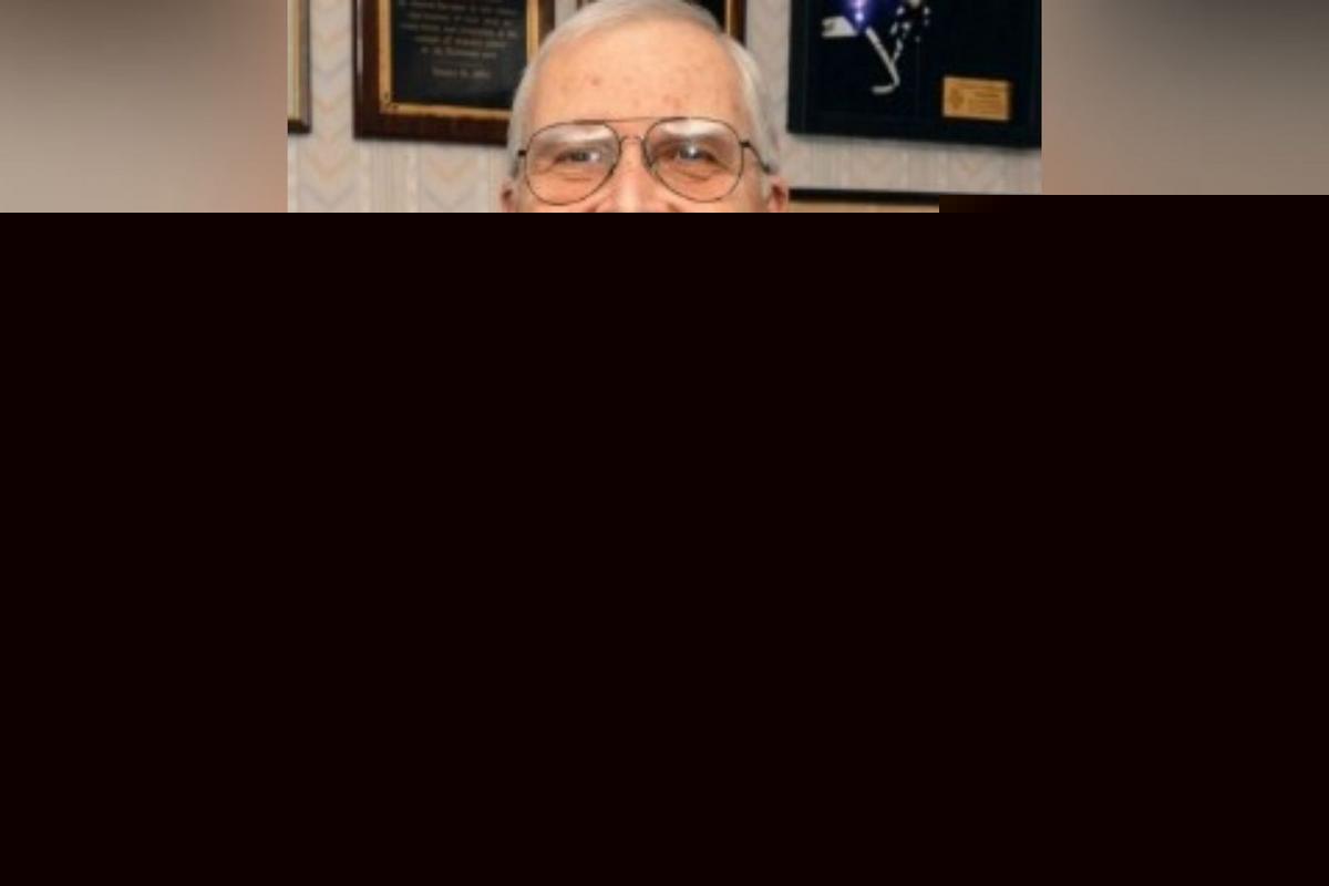 Bob Brown, Rochester Sportswriting Legend, Dies at 84