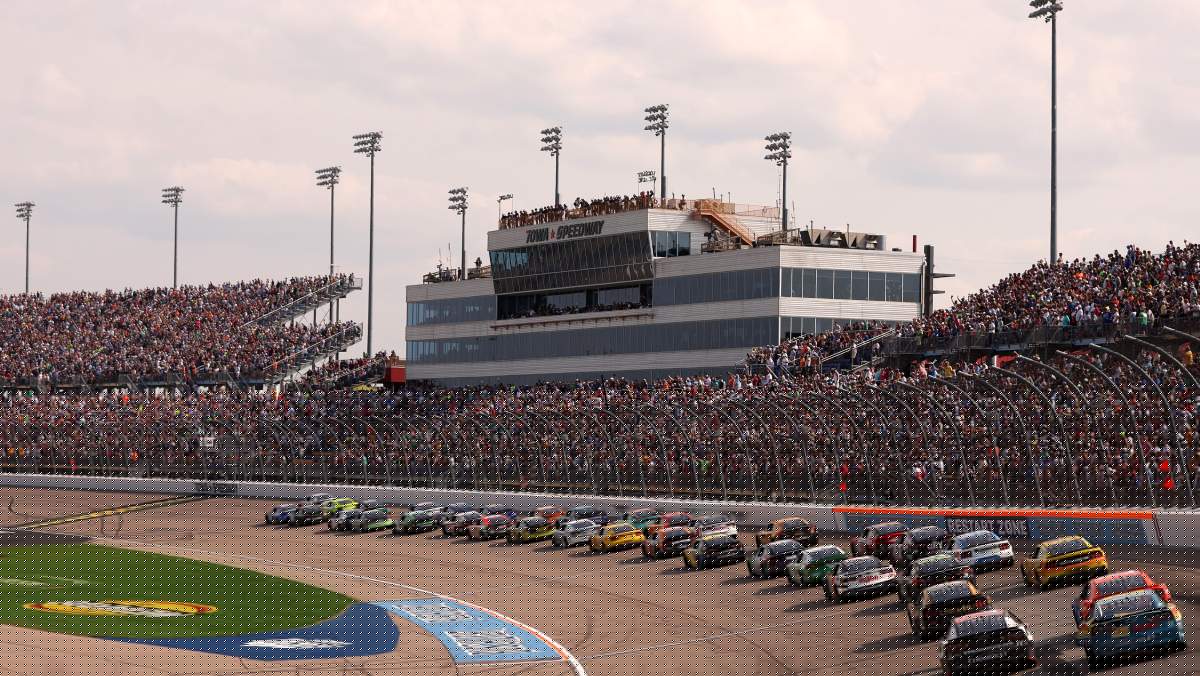 Iowa Speedway Weather Forecast: Latest NASCAR Weekend Updates for Every Race