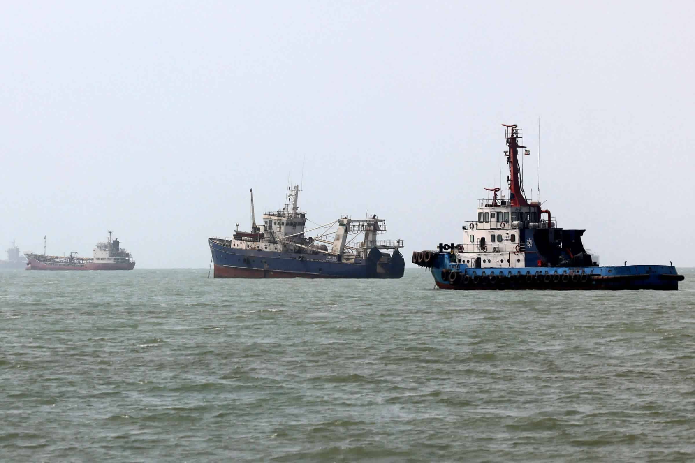 Petrleo supera US$ 90 pela primeira vez no ms com indefinio sobre liberao de Hormuz