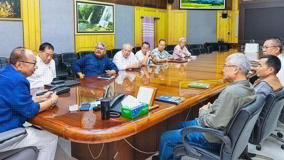Manipur highway opens, blockade of another continues