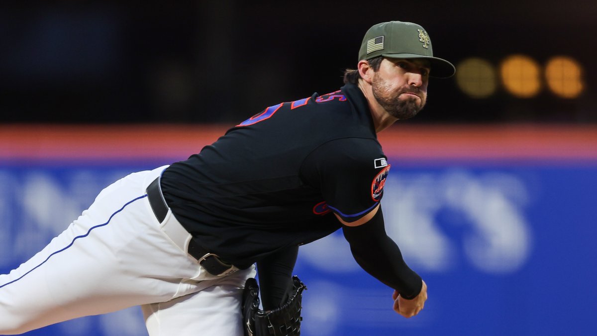 Cubs land Clay Holmes in blockbuster trade with Mets: Reports