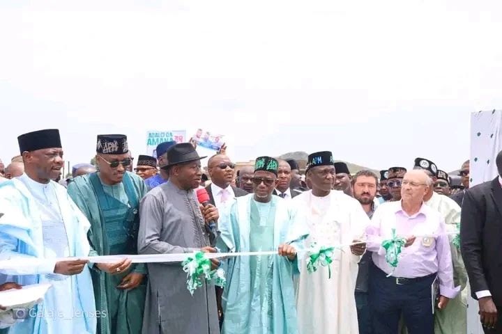 Former President Jonathan Commissions N58.7bn Township Roads in Bauchi