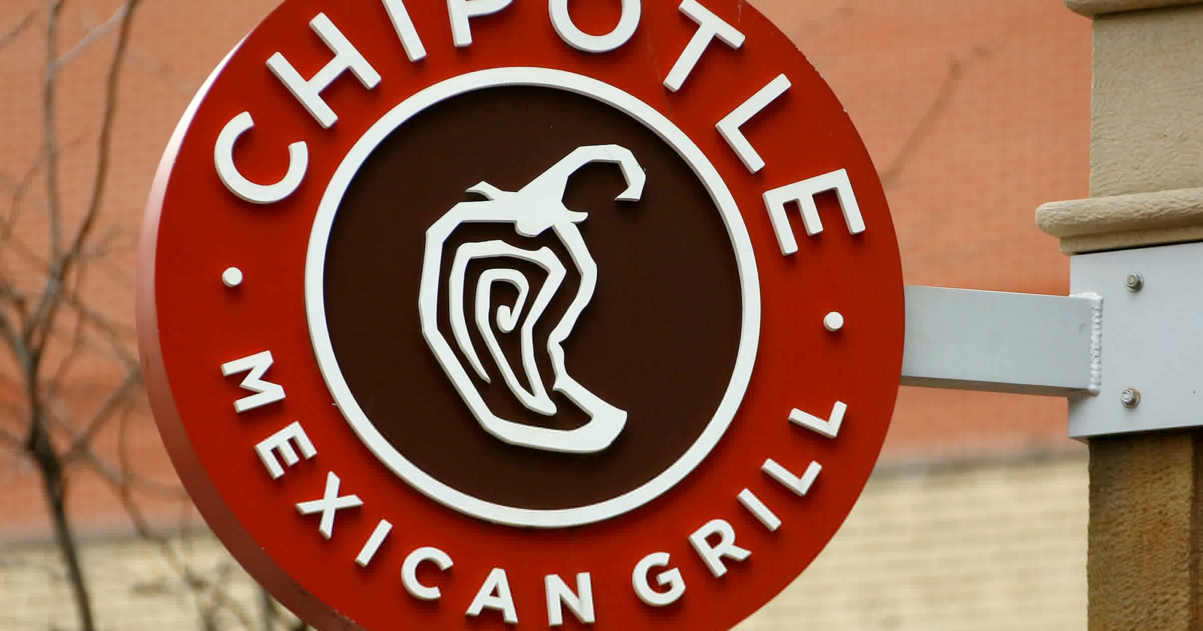 Minnesota woman hospitalized after eating Chipotle food sues restaurant chain
