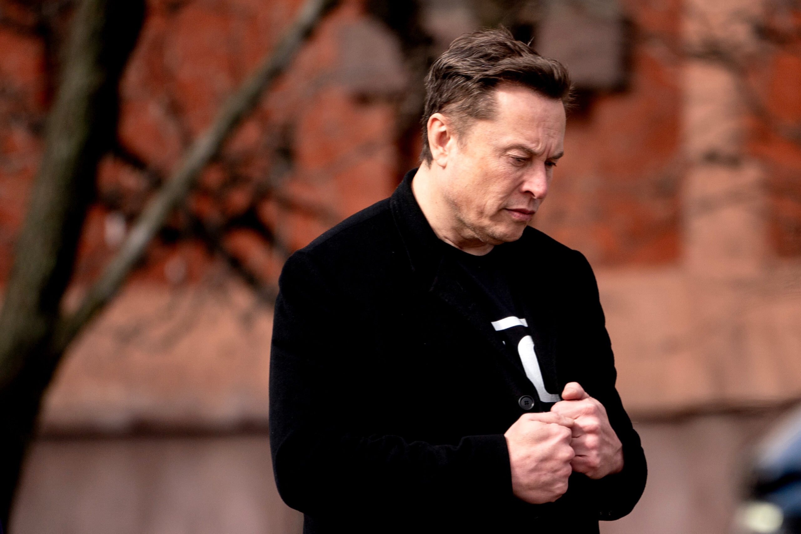 Musk Loses Bid to Move SEC Suit Over Twitter Stake to Texas