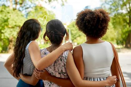 Picnics, Paint Nights, & Sisterhood: Rockford’s She Hive 815