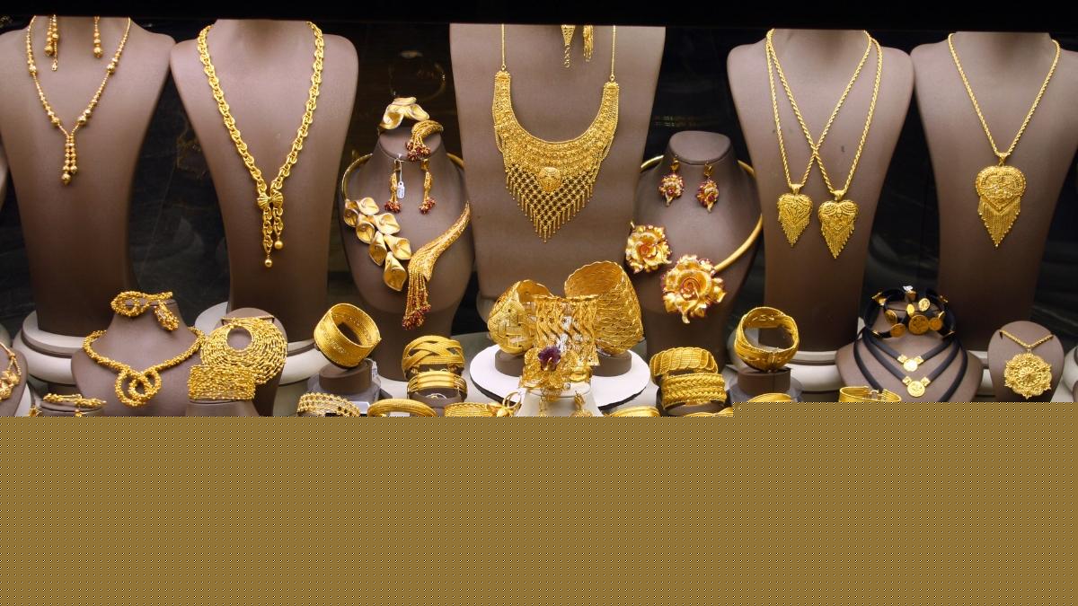 Gold rate today: Check August 3 Monday retail prices, MCX performance and global outlook
