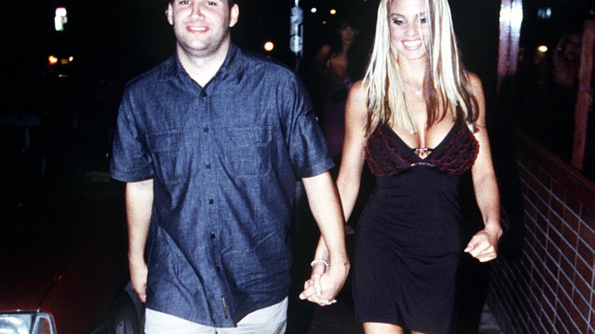 Would Dane Bowers reveal all the famous women he dated in an autobiography?