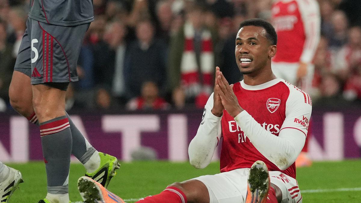 Ditarik Keluar Lebih Awal, Mikel Arteta Beberkan Kondisi Cedera Gabriel Magalhaes