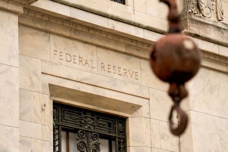 Trump plans to announce his Fed chairman choice next week