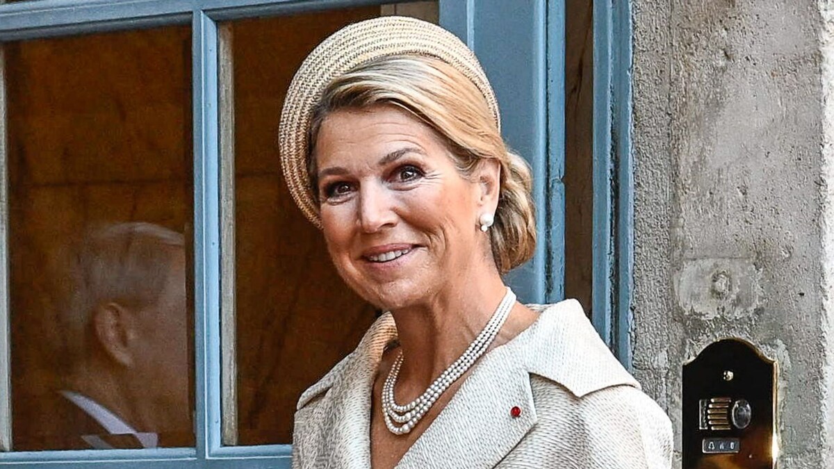 Máxima de Holanda, más parisina que nunca con una boina trampantojo en su viaje a Francia