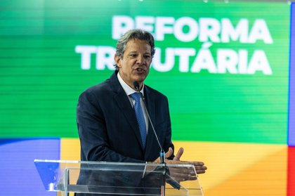 Haddad diz que Lula recebeu Vorcaro quando não havia 'indícios de crime' e afirmou a banqueiro que decisão do BC sobre Master seria ‘técnica’