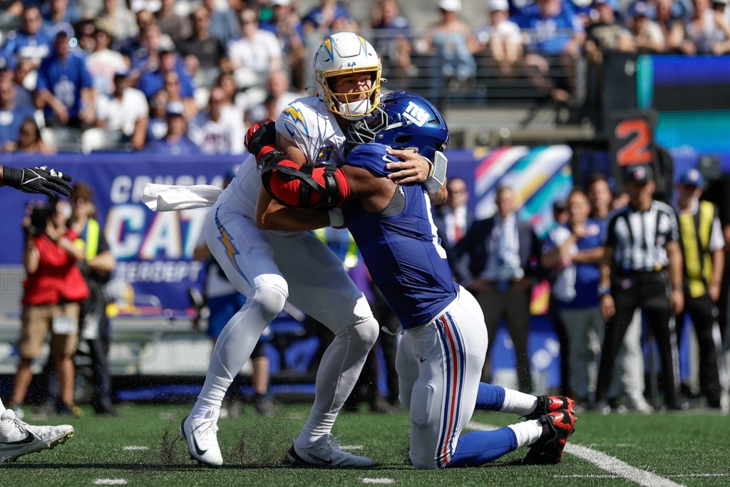 Johnson: Giants’ pass rush coming alive in Jaxson Dart’s debut was no coincidence