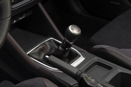 Commentaires sur Subaru invente la boîte manuelle pour voitures électriques avec pédale d’embrayage ! par SGL