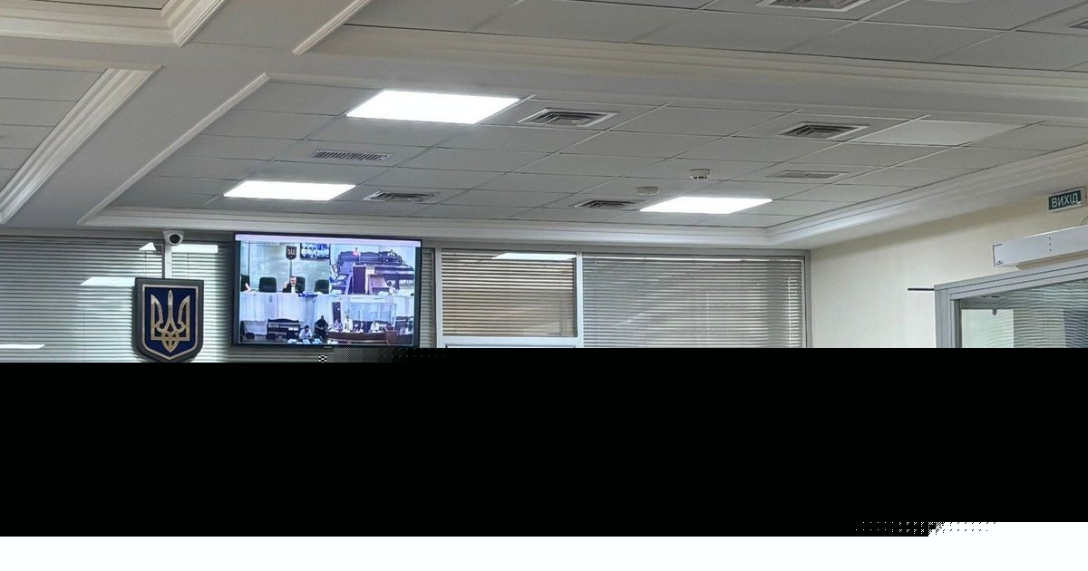 Прокуроры просят для Стефанишиной меры пресечения в виде залога в размере 13 млн гривен (дополнено)