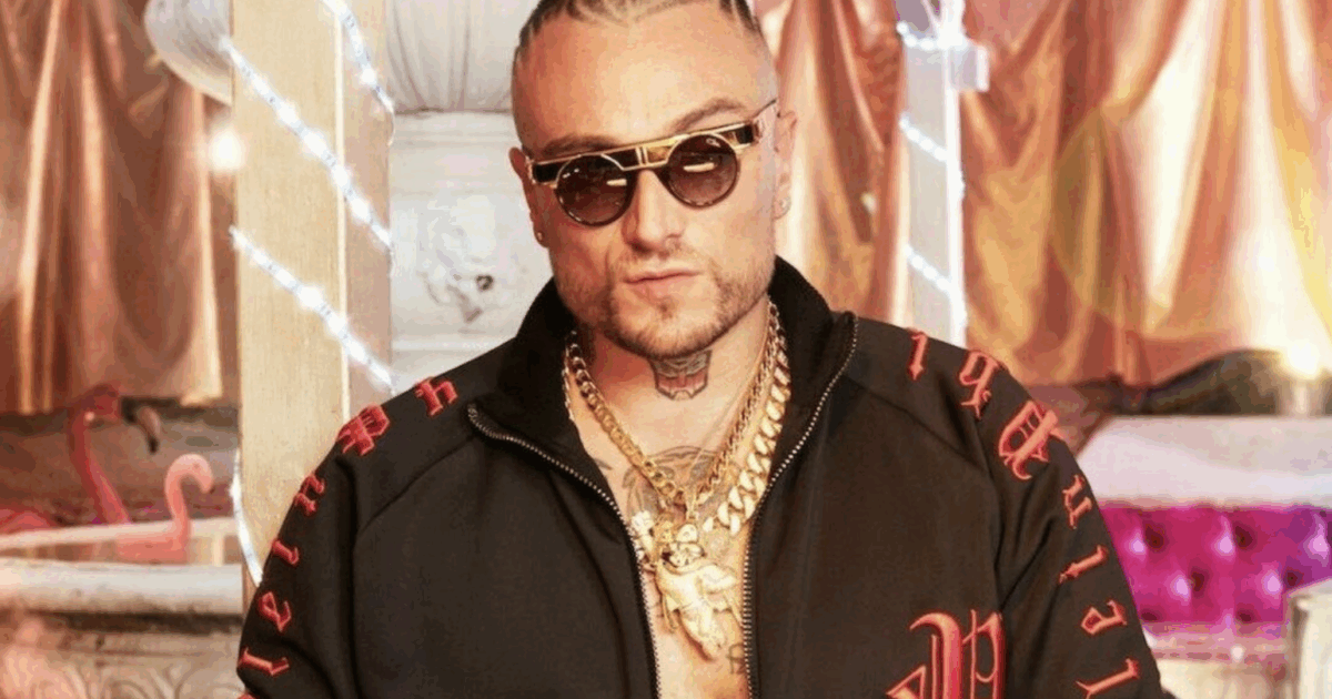 “Rapper da classifica che non ti esponi, fai come me. Dona, manda il grano”: Gue’ risponde alle accuse di Ghali e mostra le foto delle donazioni pro Gaza