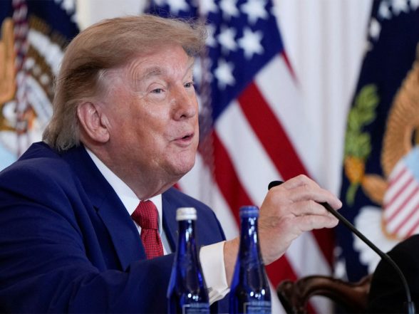 World News | Trump Shares Hillary Clinton's Op-ed Backing His Gaza Peace Plan