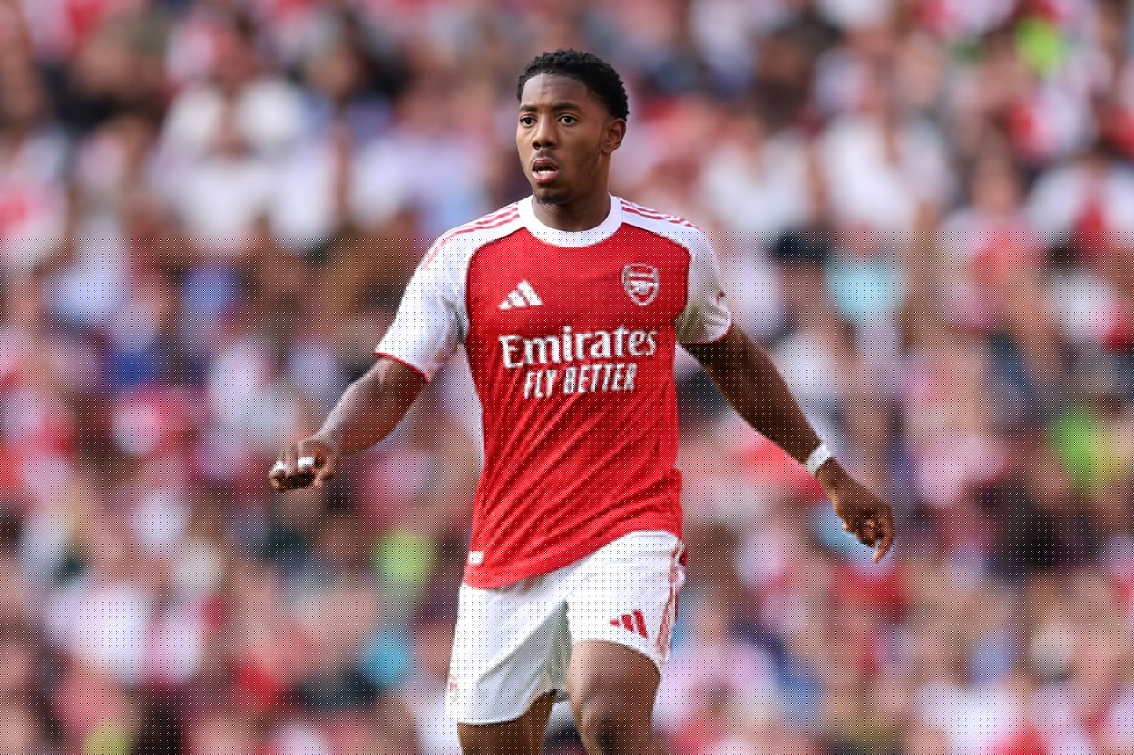 Comment on Arsenal star offered to Chelsea and Man United as transfer stance takes surprise twist by Jax