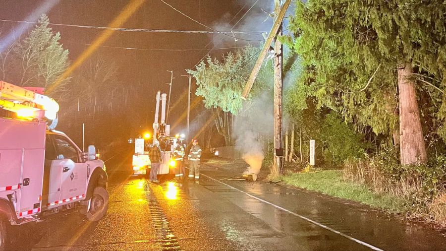 SR 169 closed in both directions north of Enumclaw after early morning ‘incident’
