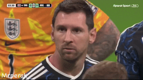 Lionel Messi Nod - Surprised Messi World Cup GIF